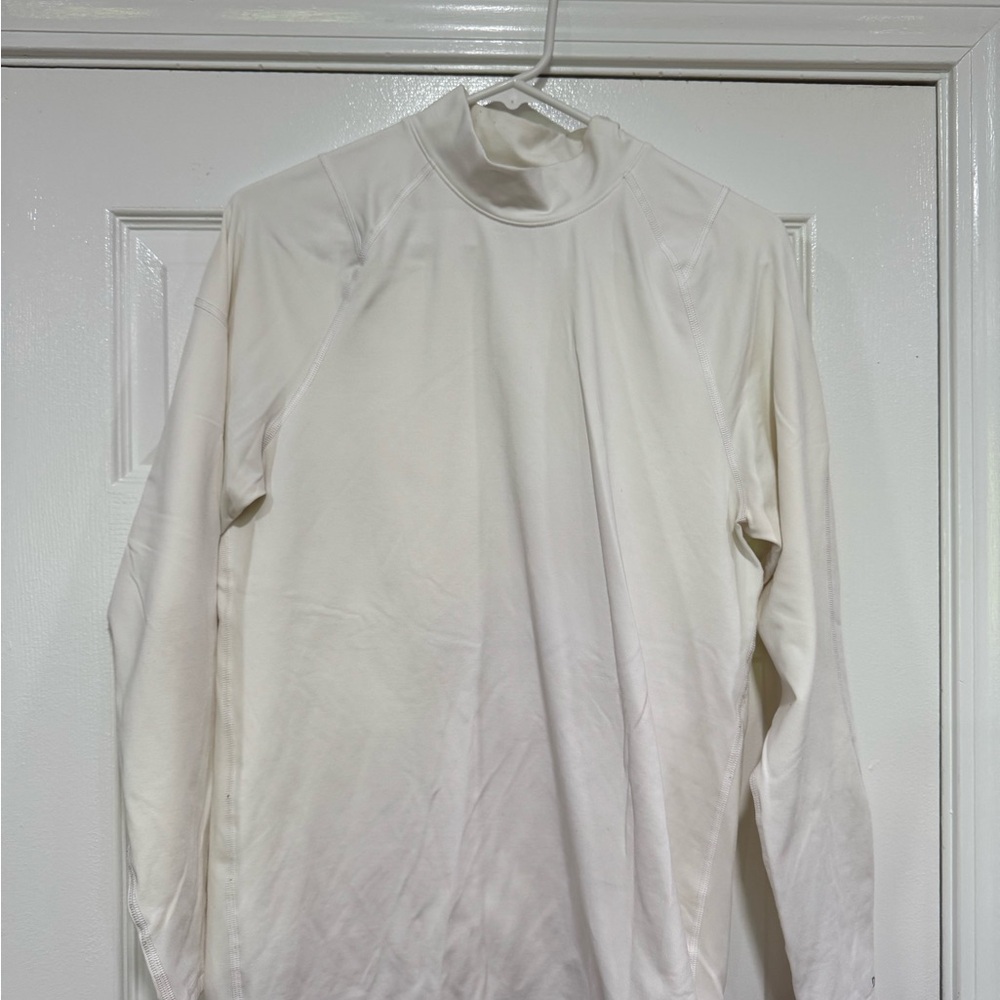DSG White Long Sleeve Tee Soft Relaxed Fit